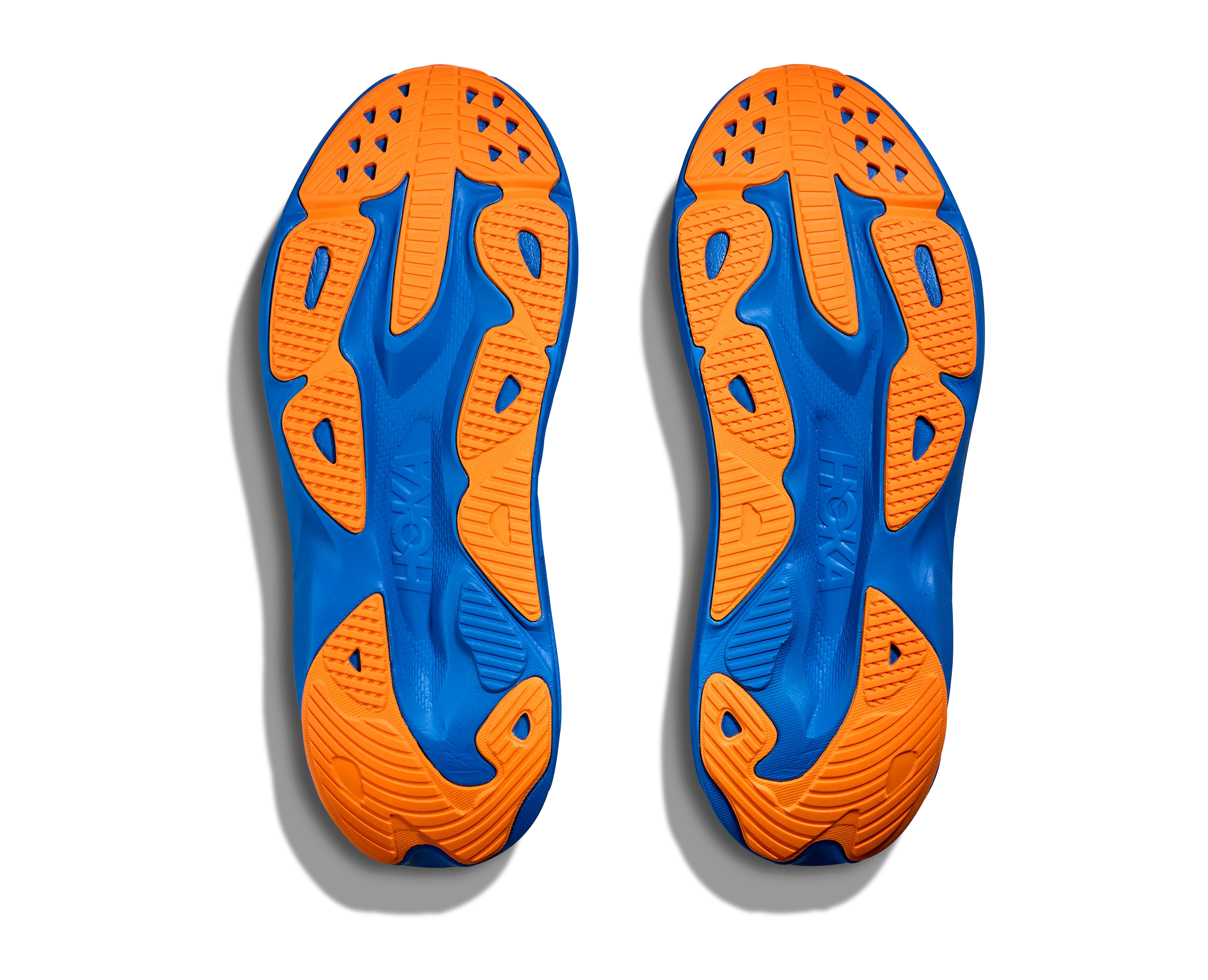 Hoka Skyflow (DHN)