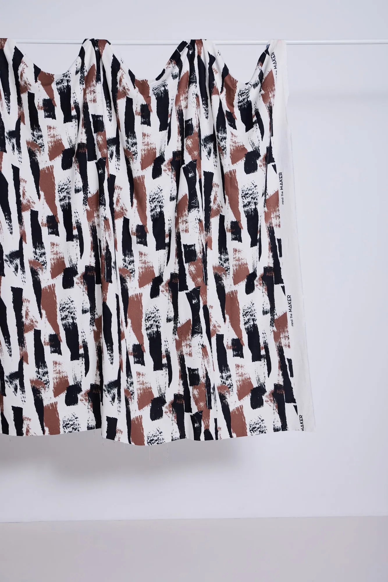 Mind The MAKER - Oda Brush Viscose Linen Noil in Black & Old Rose