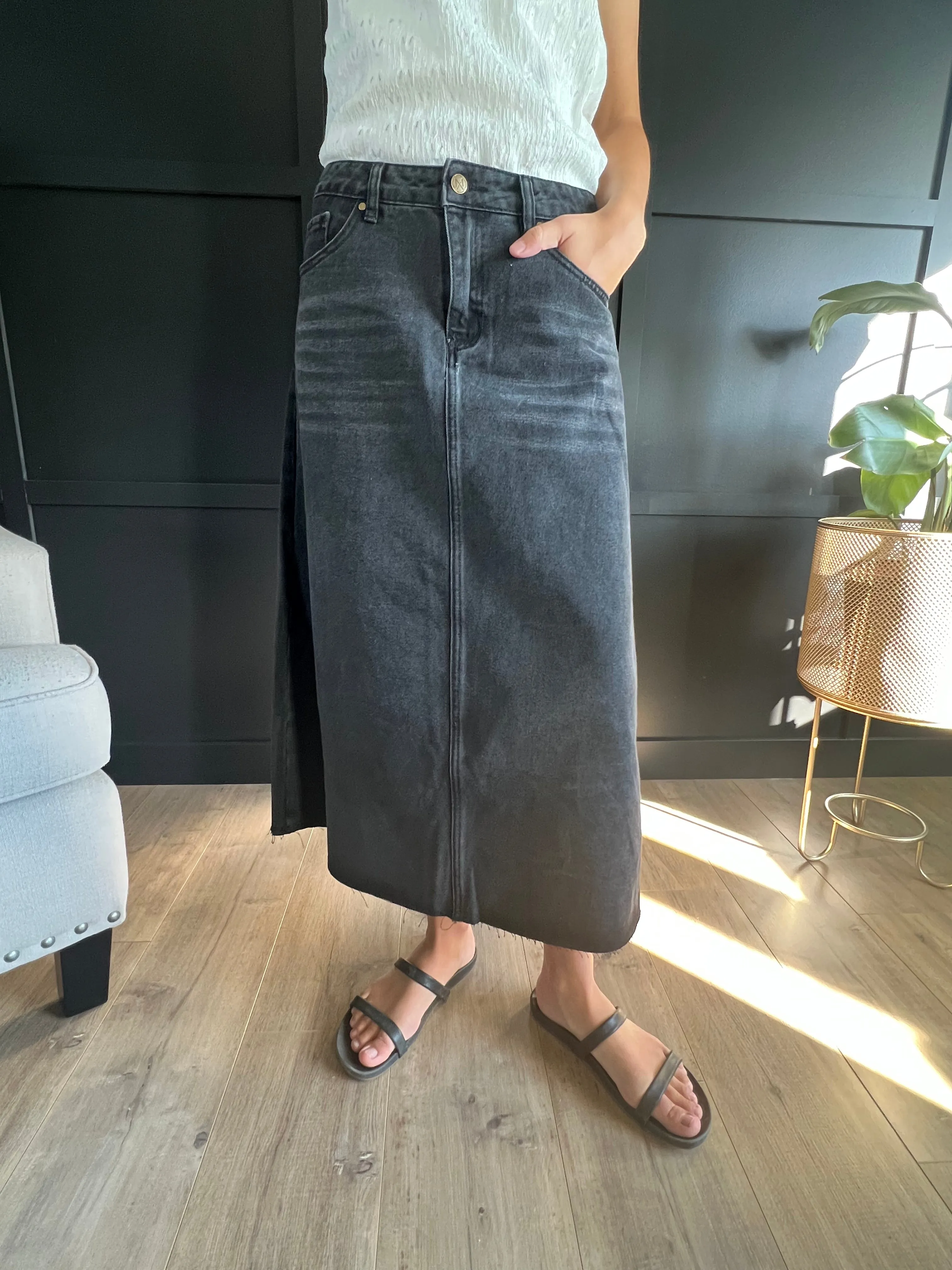 "Maya" A-Line Midi Denim Skirt in Vintage Black