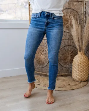 Vervet Gianna Fray Hem Skinny Jeans